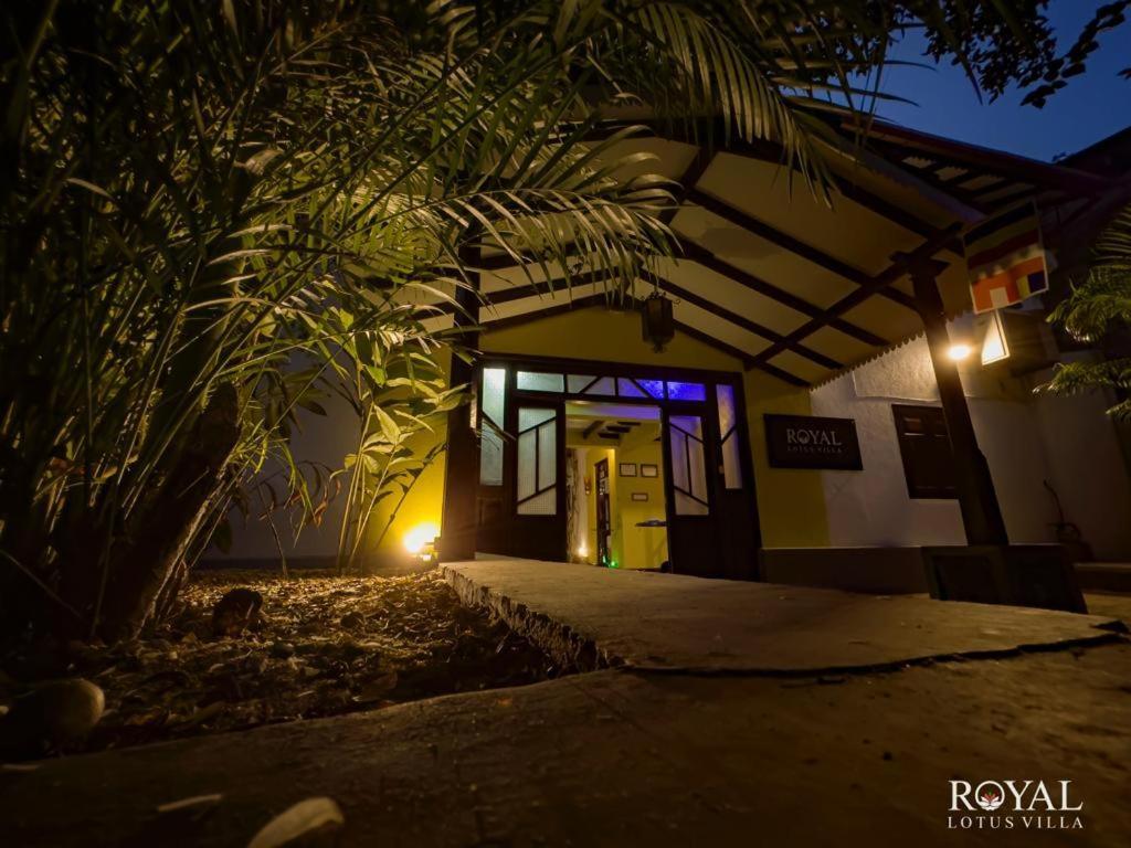 Royal Lotus Villa - Full Villa Rate Unawatuna Exterior foto